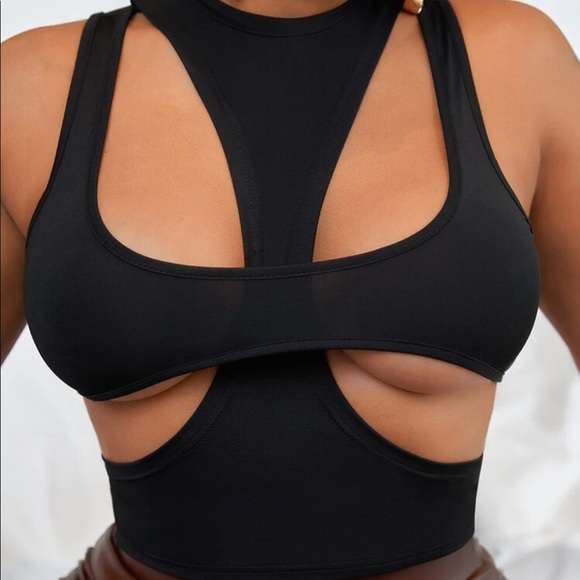 🖤 New Black cut out Tank top - Picture 4 of 4